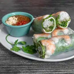 (VA) - Fresh Spring Rolls (4 Pieces).